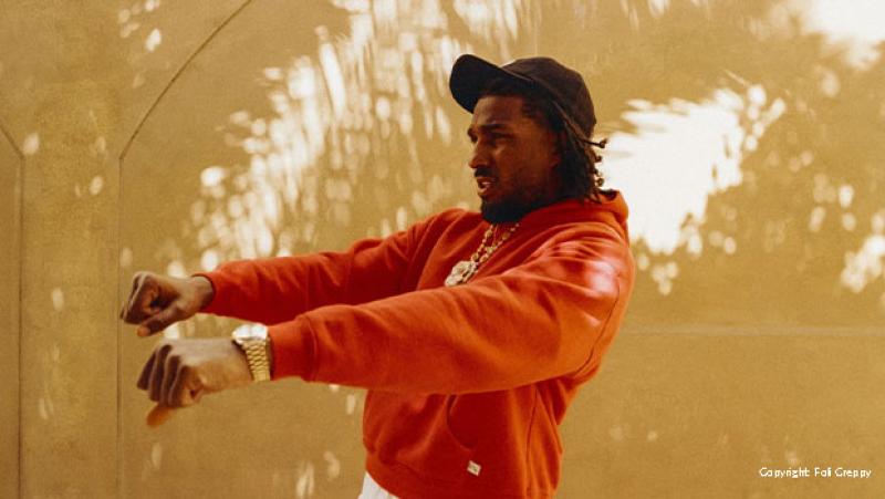 reezy rappt sich an die Spitze der Album-Charts