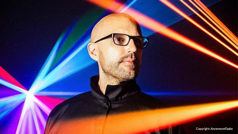 Schiller euphorisiert die Charts mit zehntem Nummer-1-Album